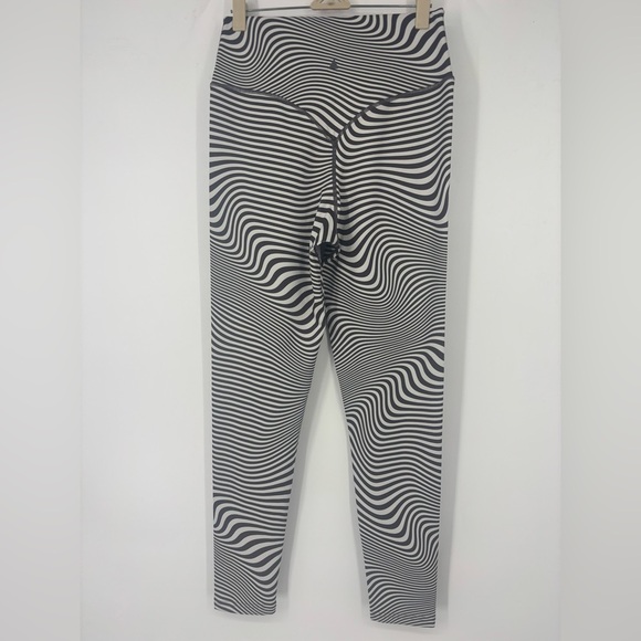 NWOT Cosmopolitan X Balance Athletica Vitality Compression Pant Gray White XL - Picture 3 of 3